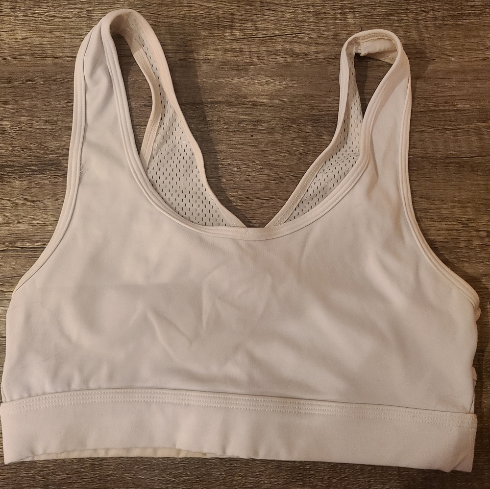 🤍 Alphalete Sports Bra